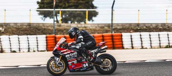 Bertin Technologies soutient Thibaut Foray, ancien militaire et pilote de moto Bertin Technologies 83095